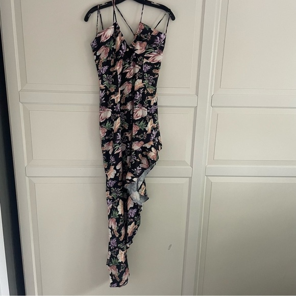 New! Nookie Simone Floral Print Frill Asymmetrical Maxi Dress 37677 - Picture 2 of 12